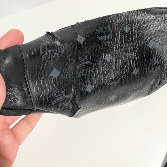 MCM Black Leather Fanny Crossbody Bum Bag - Picture 5 of 10